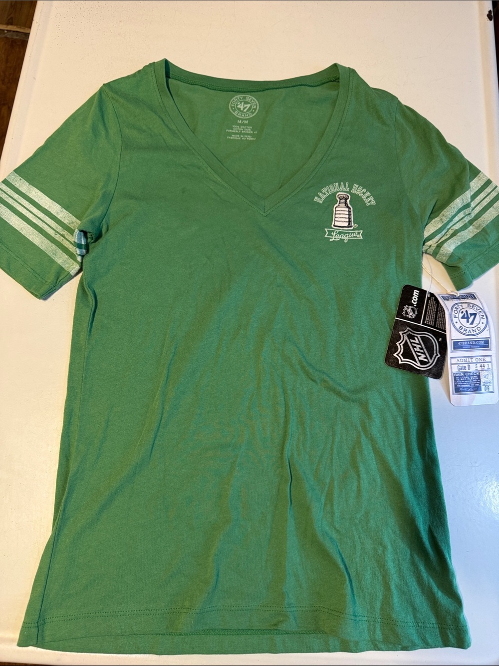 47 Brand Women's Green V-Neck Short Sleeve Tee National Hockey League NWT